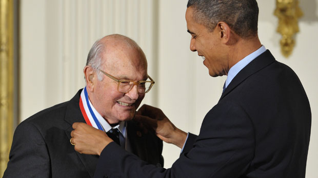 Универсальный клей «Момент»