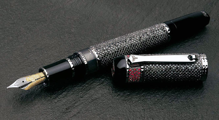 Чем писать? На чем писать?