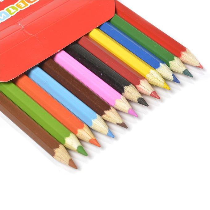 Цветные карандаши и фломастеры