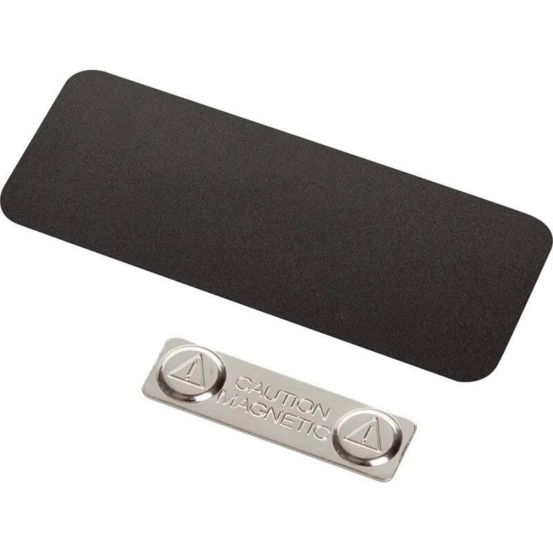 Бейджи на магните и самоклеящиеся