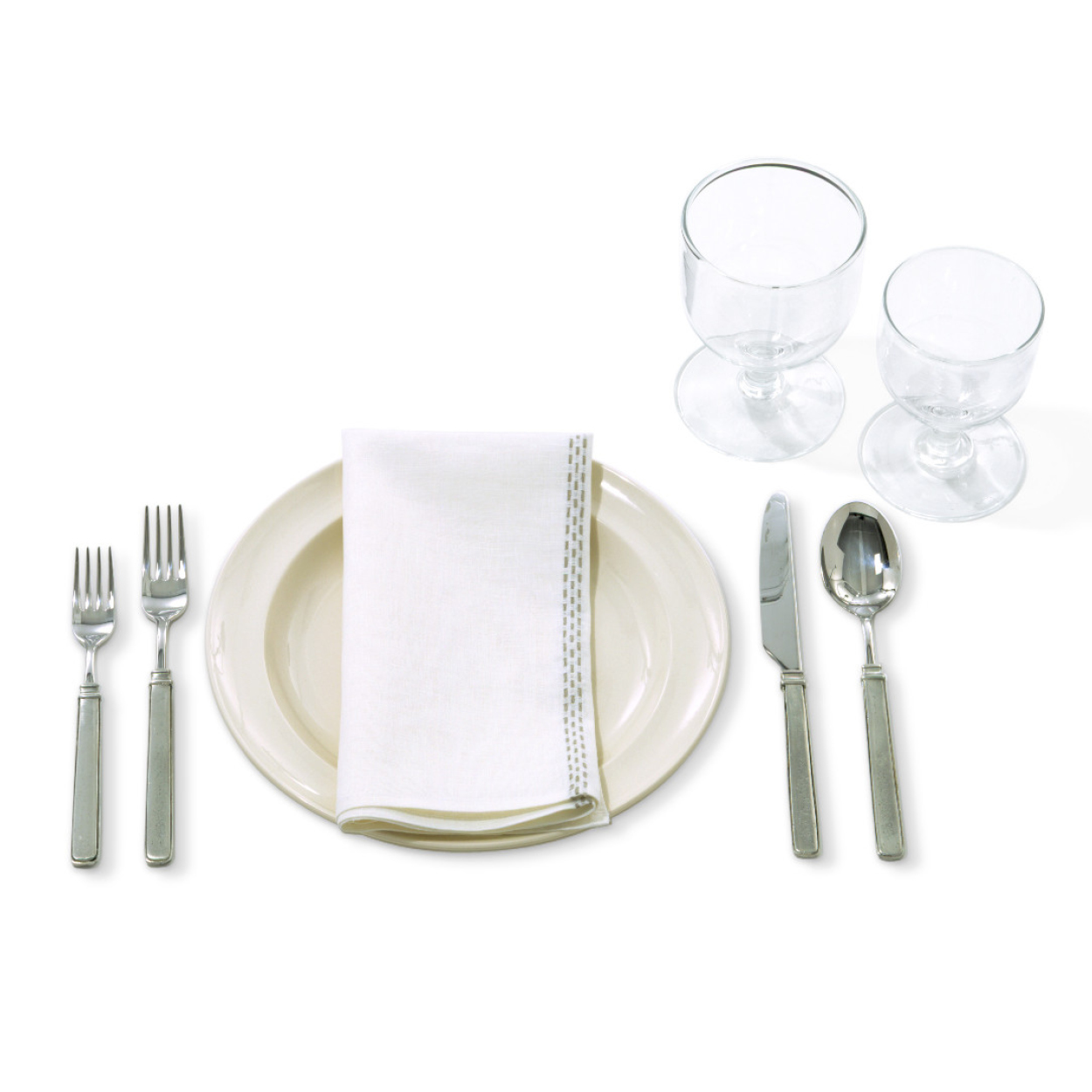 Посуда для гостиничного номера