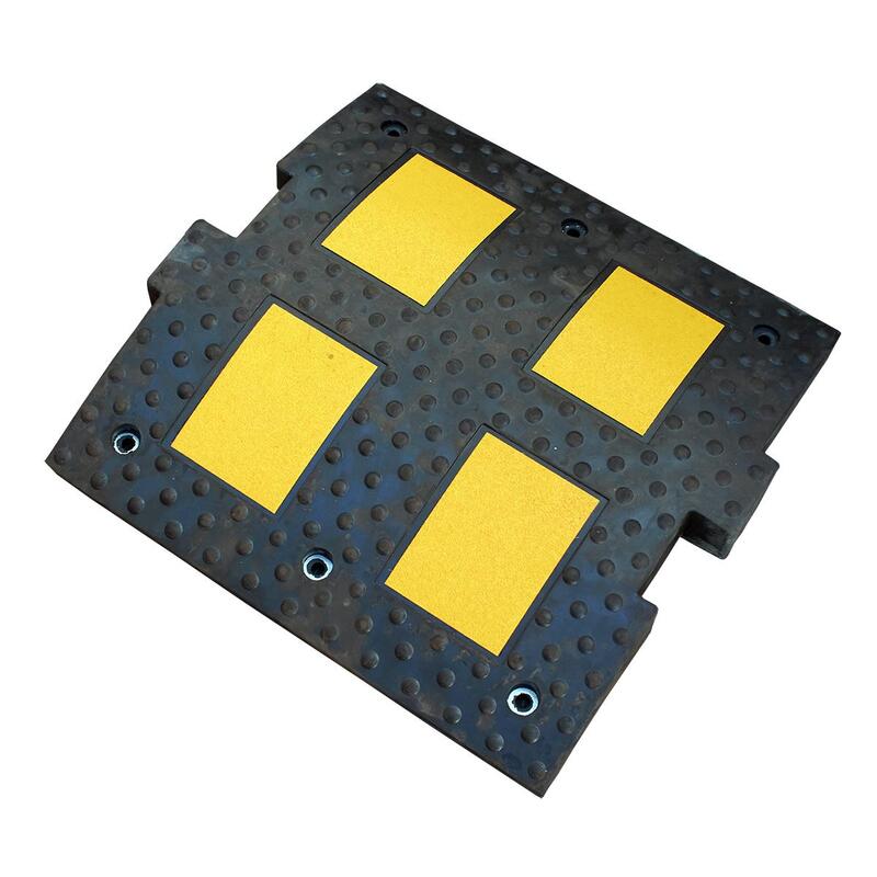 Дорожные ограждения и барьеры