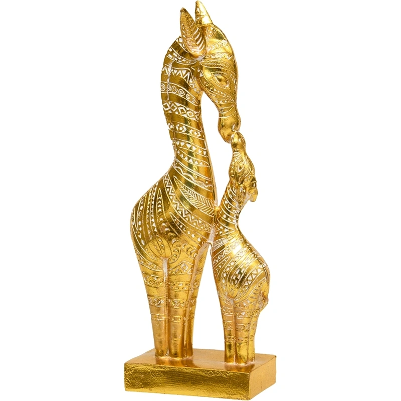 Фигурки и статуэтки