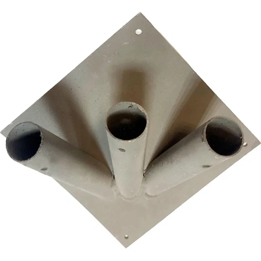 Кронштейн для флагштоков и флагов металлический тройной