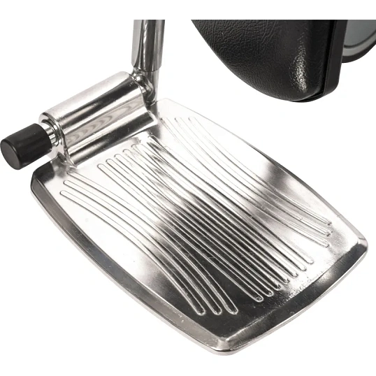 Кресло-каталка , с сан. Осн., литые колеса, ш.с.44см., Barry W2