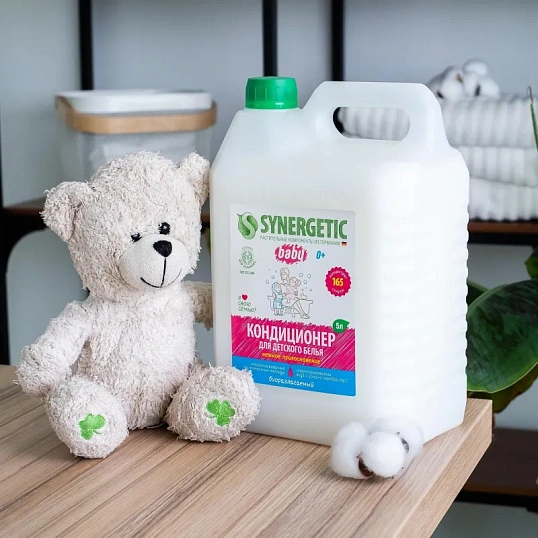 Кондиционер для белья SYNERGETIC Нежное прикосновение 5л 110502