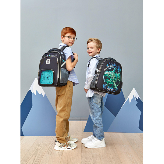 Ранец Комус Класс Basic Киберпанк Акула, 2 отд, эргоном. спинка