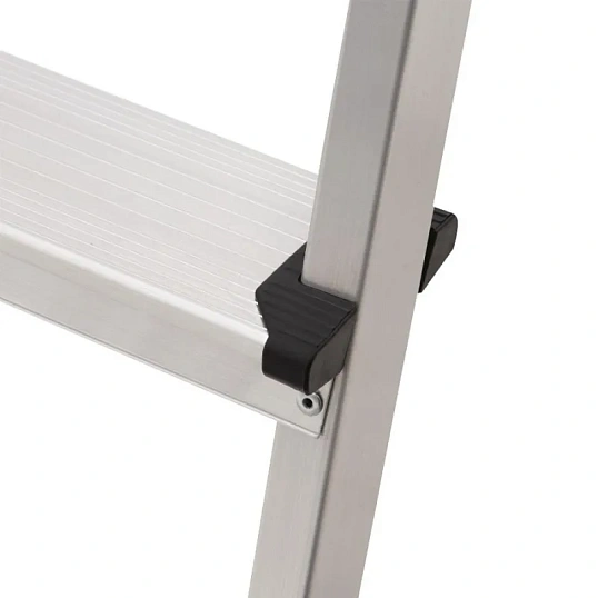 Стремянка алюминиевая 5 ступеней Новая Высота 1110105