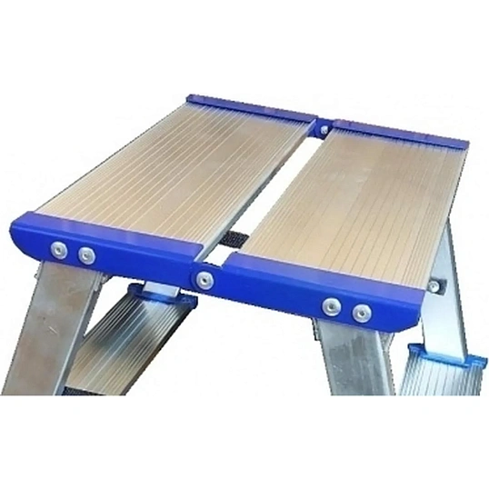 Стремянка двухстор алюм широк площадка и ступени 4ст TARKO 114204е