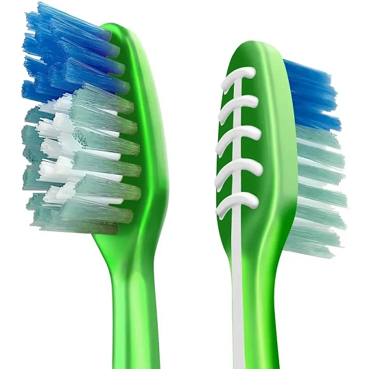 Зубная щетка COLGATE Эксперт Чистоты средняя жест FVN52149