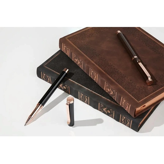 Ежедневник недатированный А5+ КОРОЛЕВСКИЙ коричнев,бронзовый обрез 3-824/04