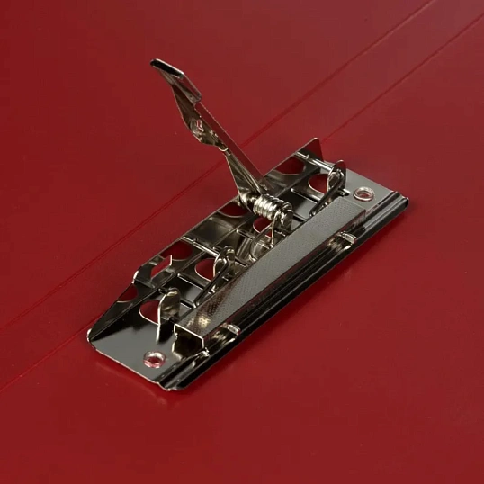 Папка с зажимом Комус Шелк красная