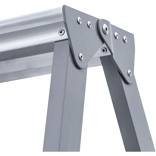 Стремянка ст. двухсторонняя Новая Высота NV 1160, 2х4 ступ. 70 мм 1160204