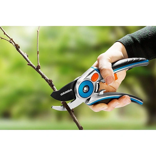 Секатор плоскостной GRINDA PROLine  P-29, 210 мм (423429)