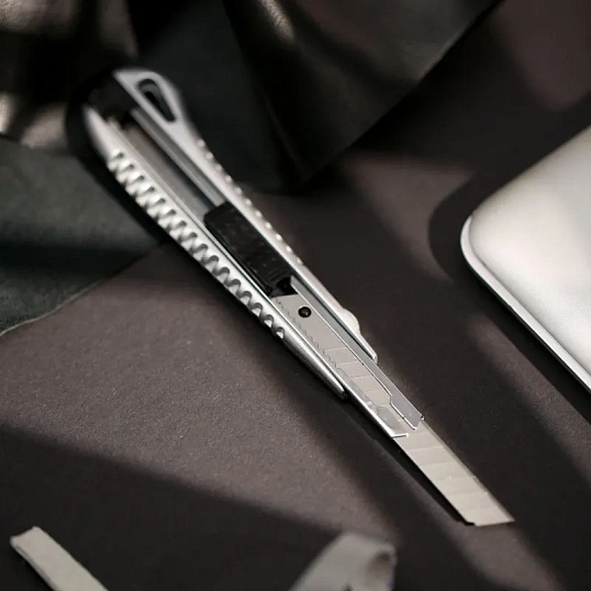 Нож универсальный Attache Selection 9 мм металлический с цинковымпокрытием