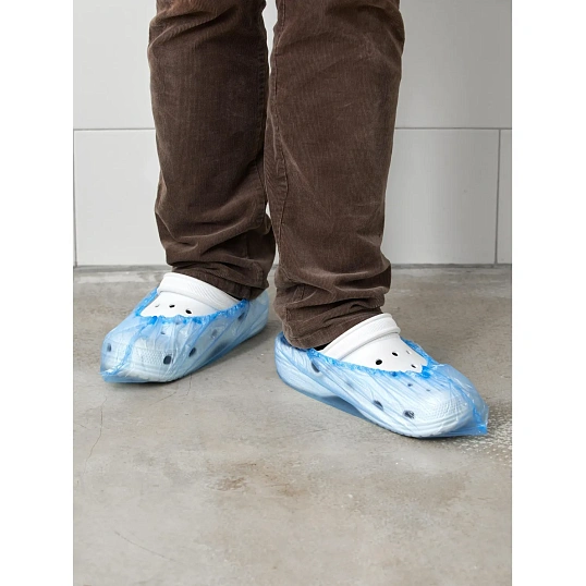 Бахилы 5,3 г, 2рез, синий, 20 мкм, Комус, 50пар/уп