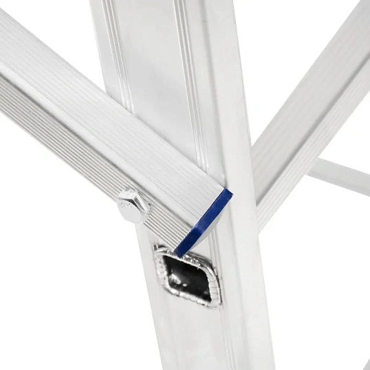 Лестница - вышка, алюминиевая, рабочая высота 3,2 м