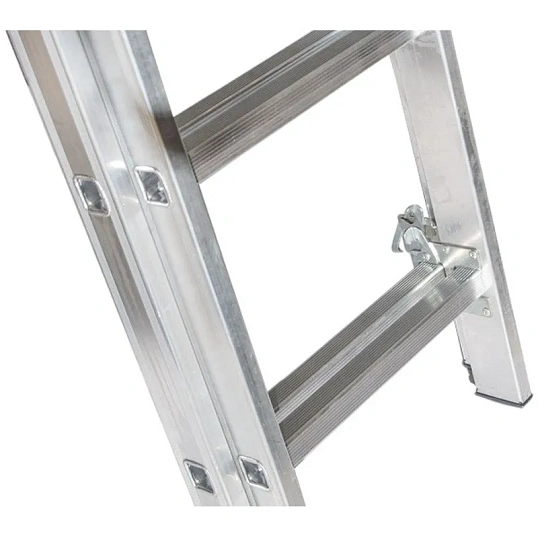 Лестница трехсекционная алюминиевая 3х9 SKALA 01309е