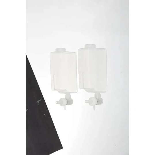 Дозатор для жидкого мыла Luscan Professional Etalon 2x550мл белый