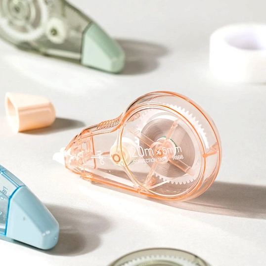 Корректирующая лента Deli EH366 5мм x 20 м, цвет в ассортим, блистер