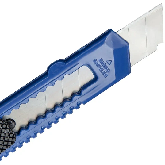 Нож канцелярский 18 мм Attache Economy  с фиксатором, полибег, цв.вассорт.