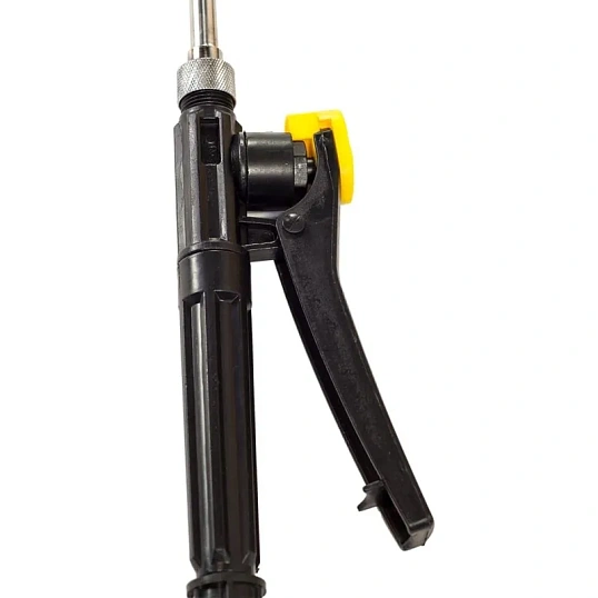 Опрыскиватель рычажный Champion SL16 (0,5-2,5 м бак 16 л 2,6 кг)