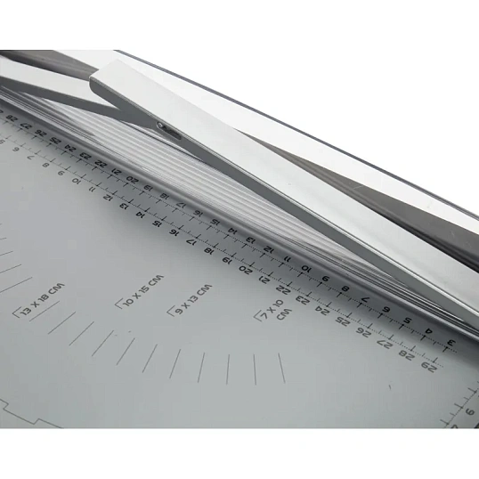 Резак для бумаги OC50S, А4, 10 лист., 320x250,сабельный