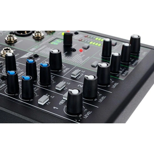 Микшерный пульт Mackie ProFX6v3, 6-канальный, с процессором эффектов