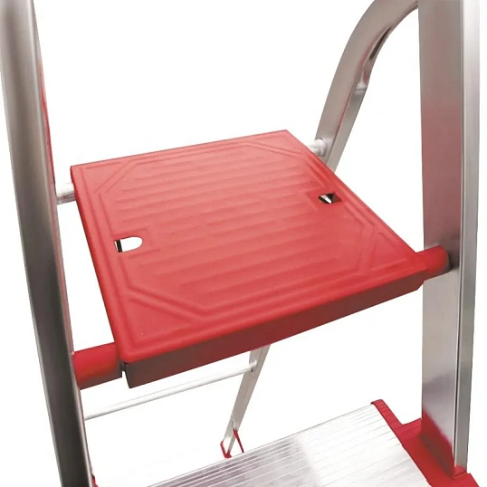 Стремянка алюминиевая усиленная 225 кг 5ступеней(130мм)Новая Высота 3117105