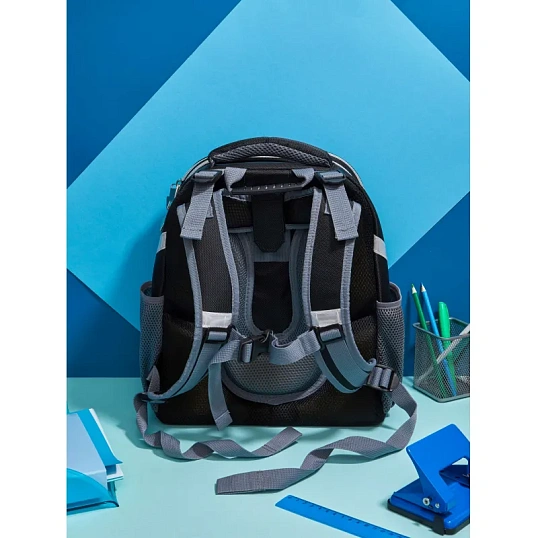 Ранец Комус Класс Basic Киберпанк Акула, 2 отд, эргоном. спинка