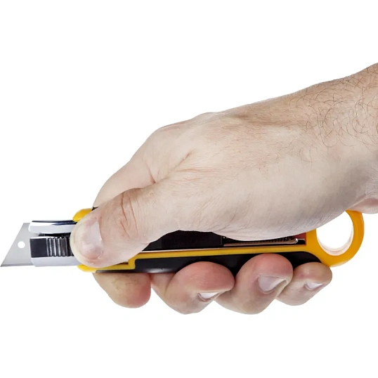 Нож промышленный 18 мм Attache Selection с возвр.пружиной, с резин.руч.