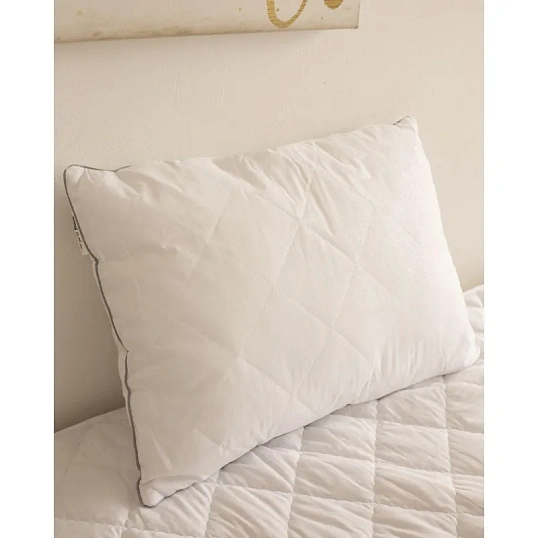 Подушка Luscan 50х70 стег.съем.чех на мол,кант,600г(холлофайб/микрофиб),бел