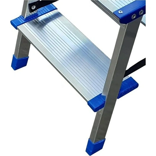 Стремянка двухстор алюм широк площадка и ступени 4ст TARKO 114204е