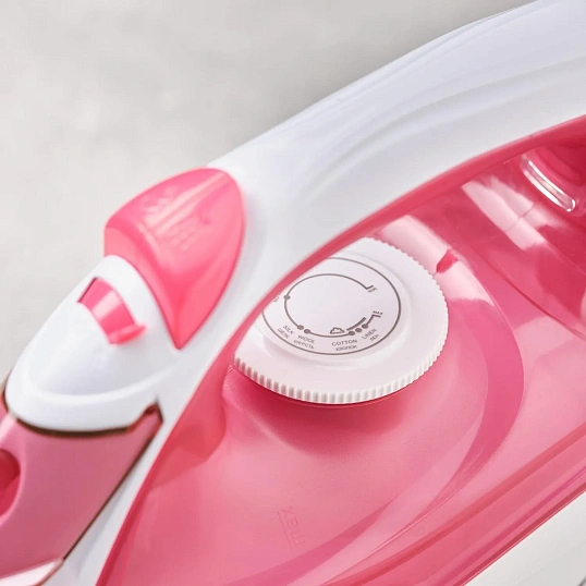 Утюг SCARLETT SC-SI30K56, 2400Вт, керамика, розовый