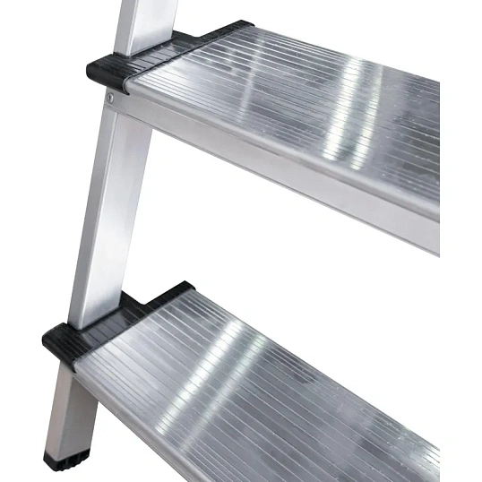 Стремянка ал. Новая Высота NV 1118, 1х5 ступ. 130 мм, органайзер 1118105