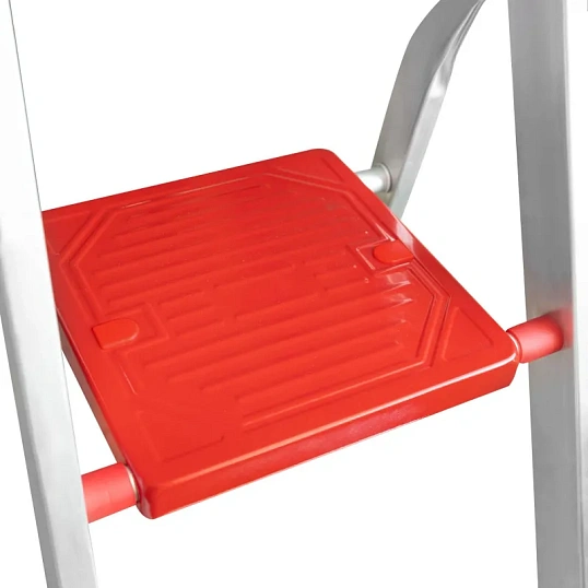 Стремянка алюминиевая Новая Высота NV 3115 1х8ступ 3115108