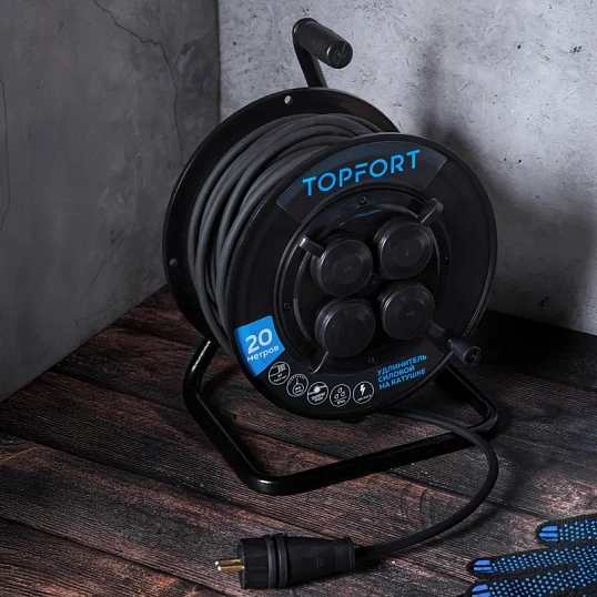 Удлинитель Topfort пласт. КГ 3x2,5 кв.мм 20м 16А 4 гнезда с/з.,с/загл.,IP44