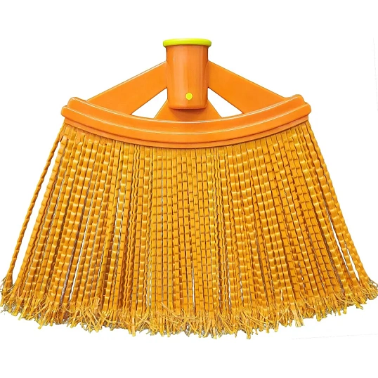 Метла плоская пластиковая с черенком (ширина рабочей части 38 см)