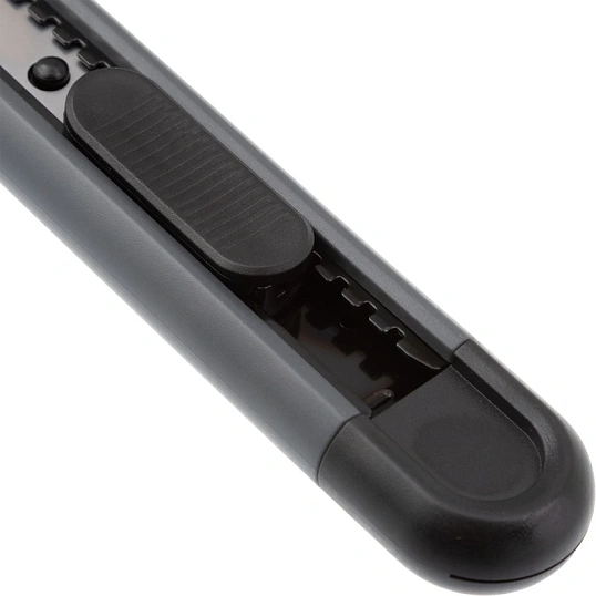 Нож универсальный Attache 18 мм пластиковый мет направл. чёрн. авто