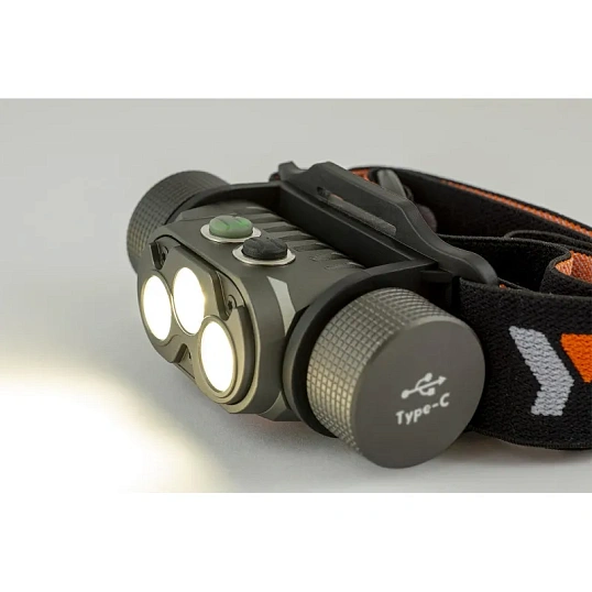 Фонарь налобный ЯРКИЙ ЛУЧ YLP PANDA 4.2 R аккумулятор 18650 в комплекте