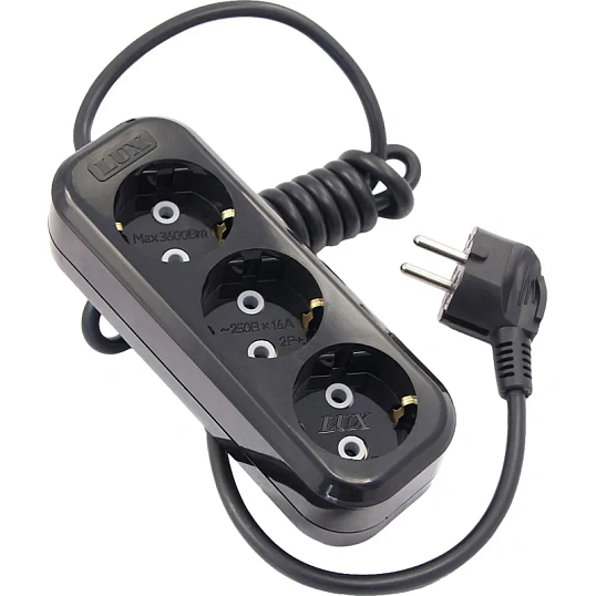 Удлинитель LUX У3-Е-05 3-местный с з/к, 250В 16А, 5м, черный