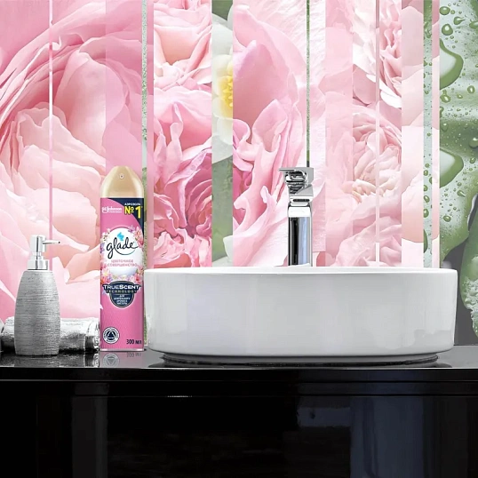 Освежитель воздуха Glade Аэрозоль Цветочное совершенство 300мл