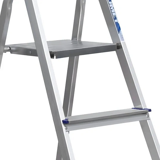 Стремянка Алюмет алюминиевая 8 ст. Ам708