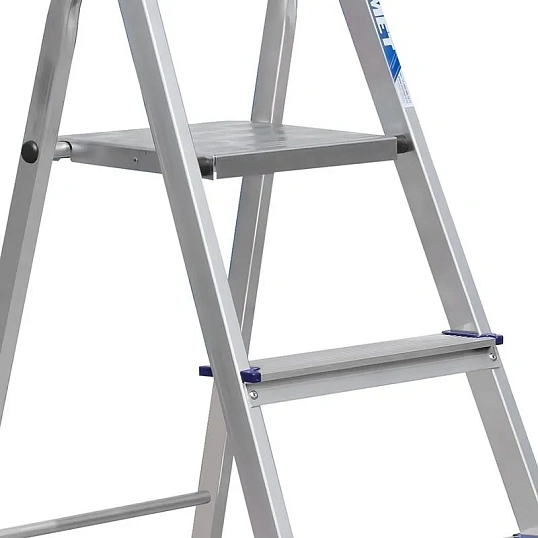 Стремянка Алюмет алюминиевая 6 ст. Ам706