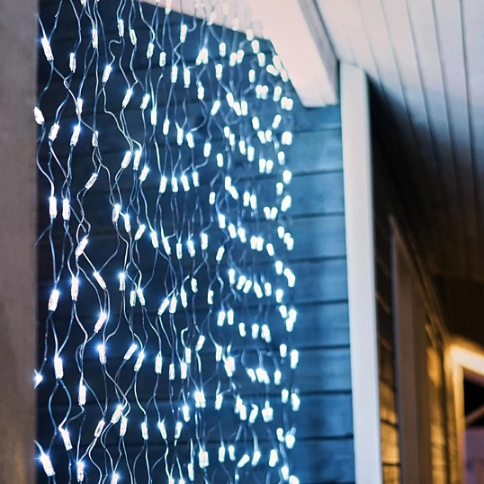 Гирлянда светодиодная Сеть 2,5х2,5м 432LED БЕЛЫЙ IP65 свеч с динам.215-031