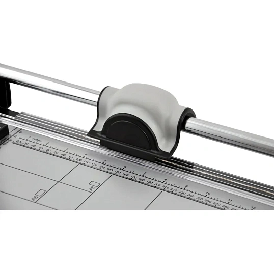 Резак для бумаги Kw-Trio 3020, A2, 670 мм,12л., роликовый