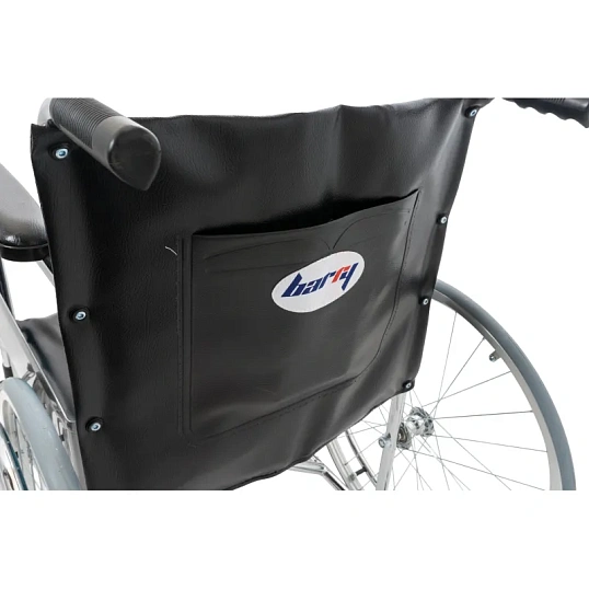 Кресло-коляска , литые колеса, до 110кг, ш.с.46см, Barry A1