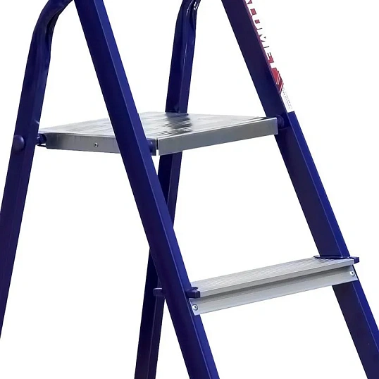 Стремянка Алюмет стальная окрашенная с алюминиевыми ступенями  8 ст. М8408
