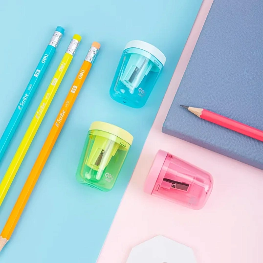 Точилка ручная Deli, 1 отв., контейнер, автомат. клапан, пластик, ассорти